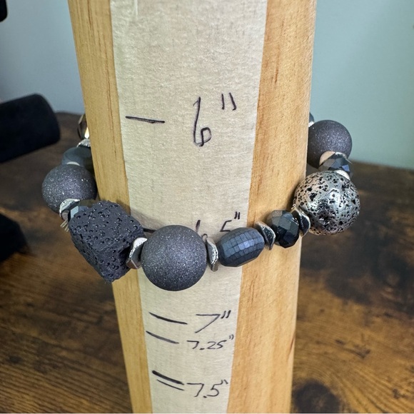 Unisex Essential Oil Diffuser Lava And Black Stone Bead Stretch Bracelet Chunky - Picture 9 of 10